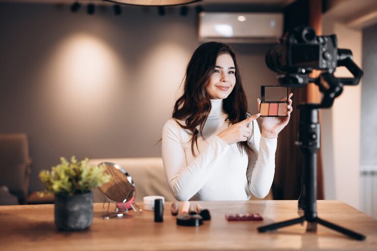 Influencer Marketing: Transform Your Brand’s Reach Influencer Marketing: Transform Your Brand’s Reach