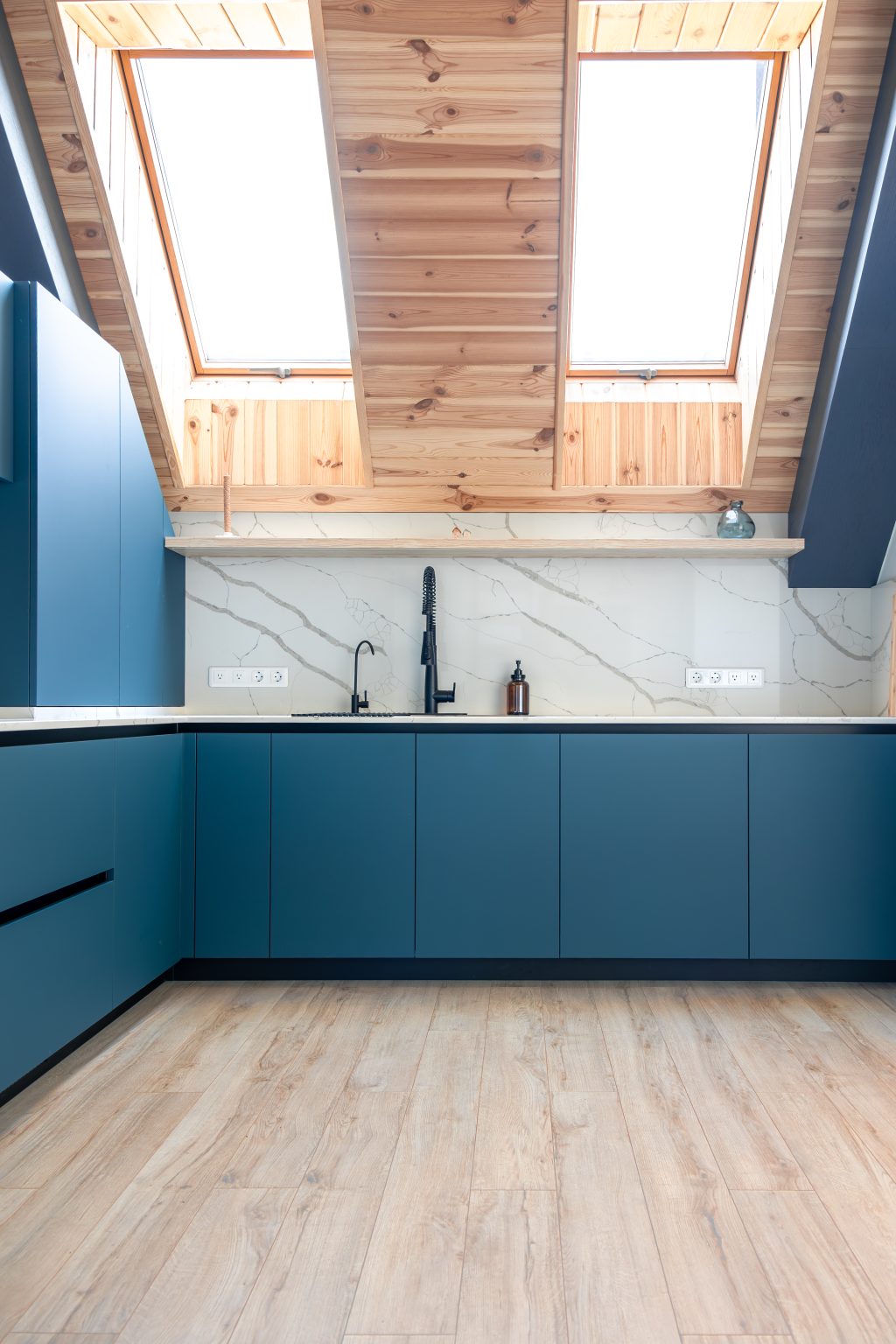 Waterproof Flooring for Kitchen That Truly Lasts Waterproof Flooring for Kitchen That Truly Lasts