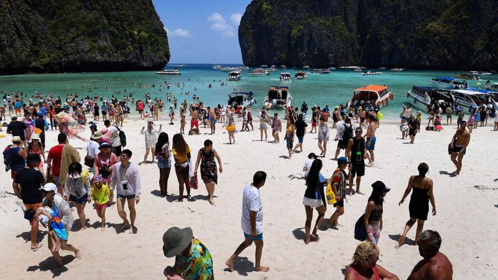 Seasonal Vacation Trips: Ultimate Guide for Every Season